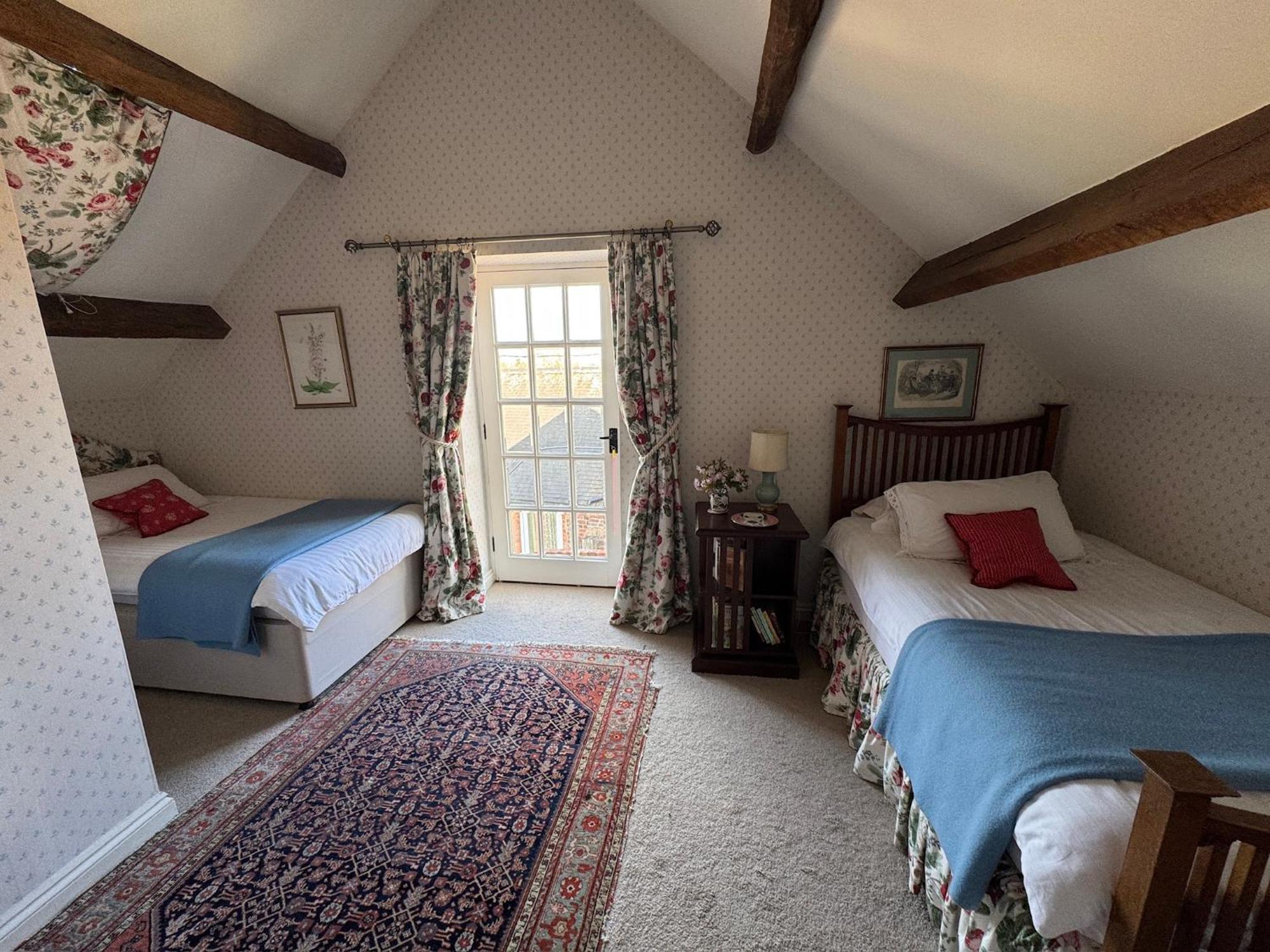 Cottage Barn Conversion On Working Farm Worcester Exterior foto